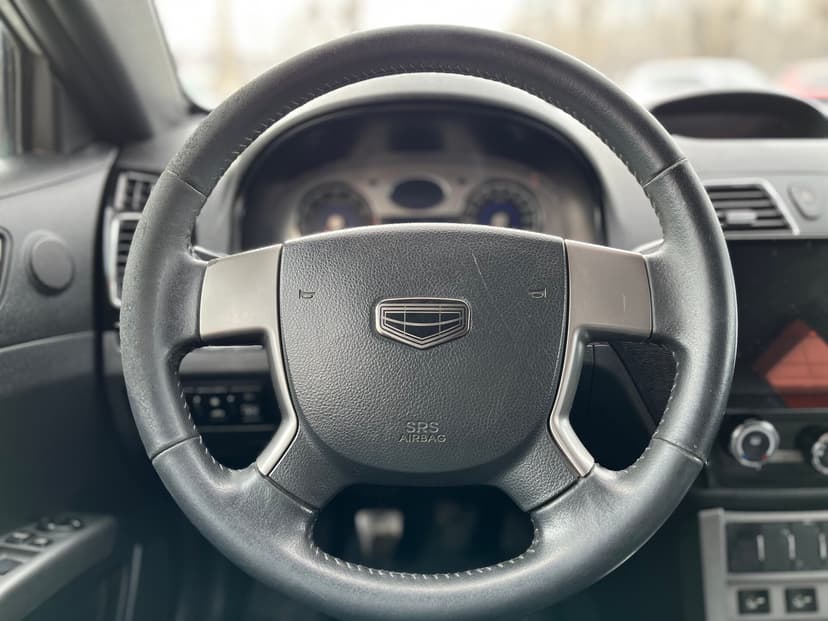 geely-emgrand ec7-2013-1023-9