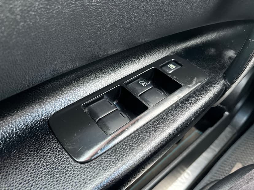 nissan-qashqai-2007-1079-18