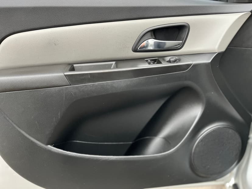 chevrolet-cruze-2013-745-21