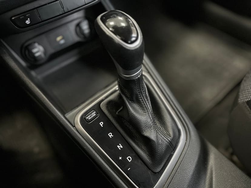 hyundai-solaris-2021-987-18