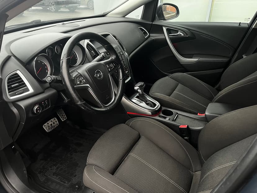 opel-astra-2013-831-22