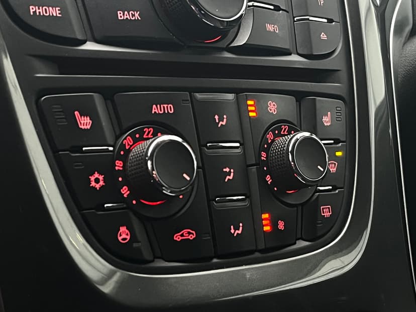 opel-astra-2013-831-16