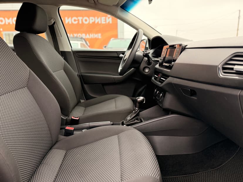 volkswagen-polo-2020-648-21