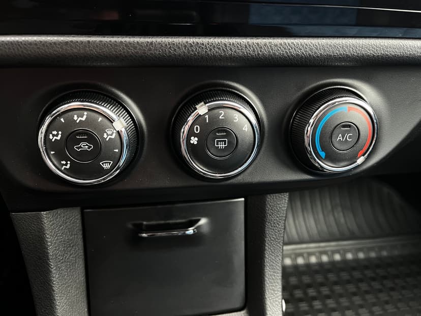 toyota-corolla-2015-715-10