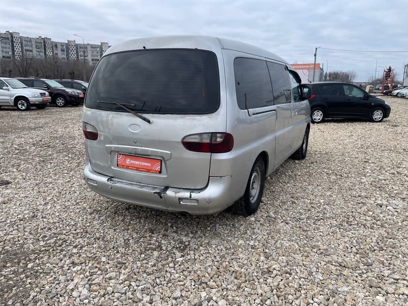 hyundai-starex-2002-840-2