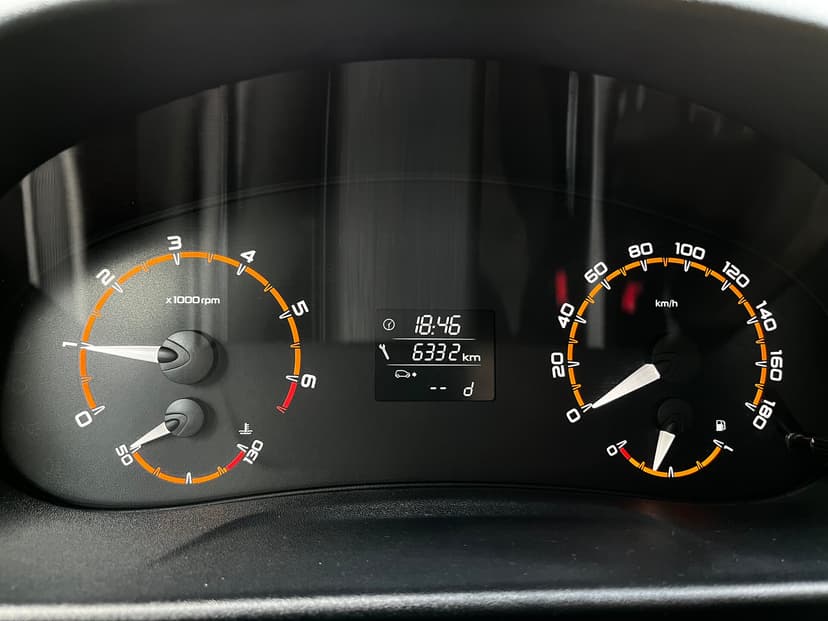 ваз (lada)-niva legend-2023-558-19