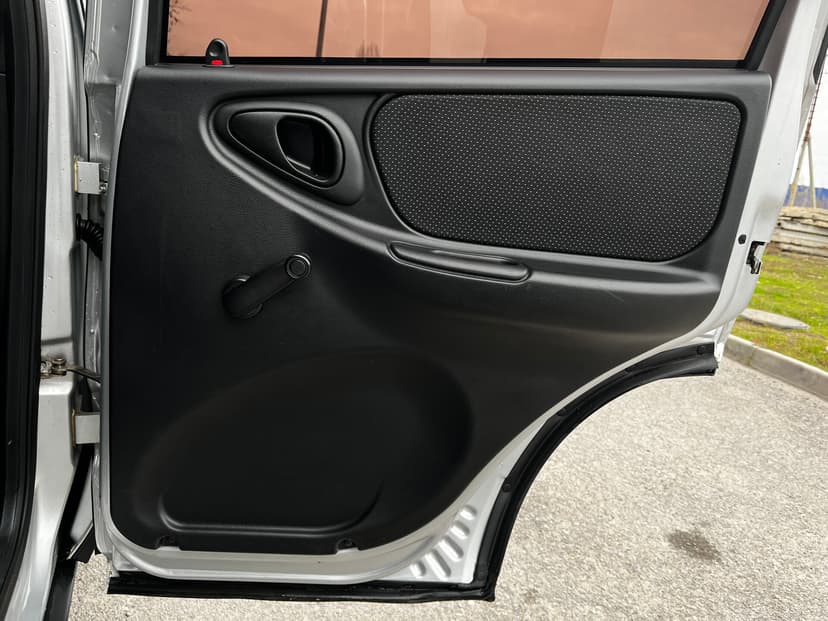 ваз (lada)-niva travel-2022-621-24