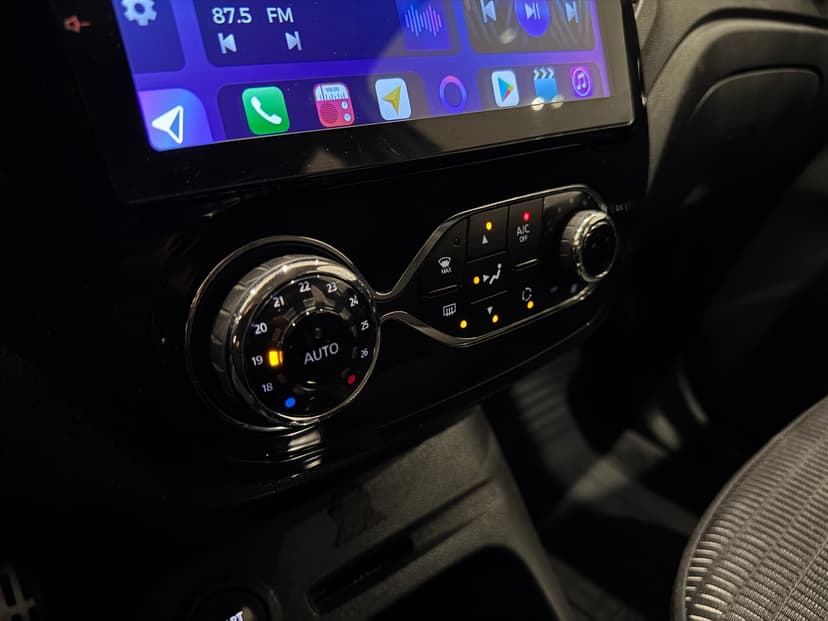 renault-kaptur-2017-794-18