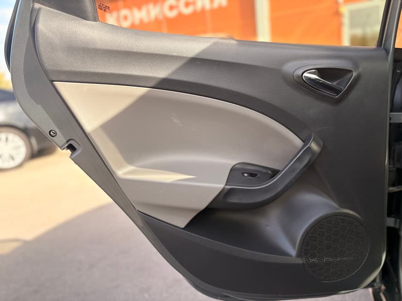 seat-ibiza-2012-367-20