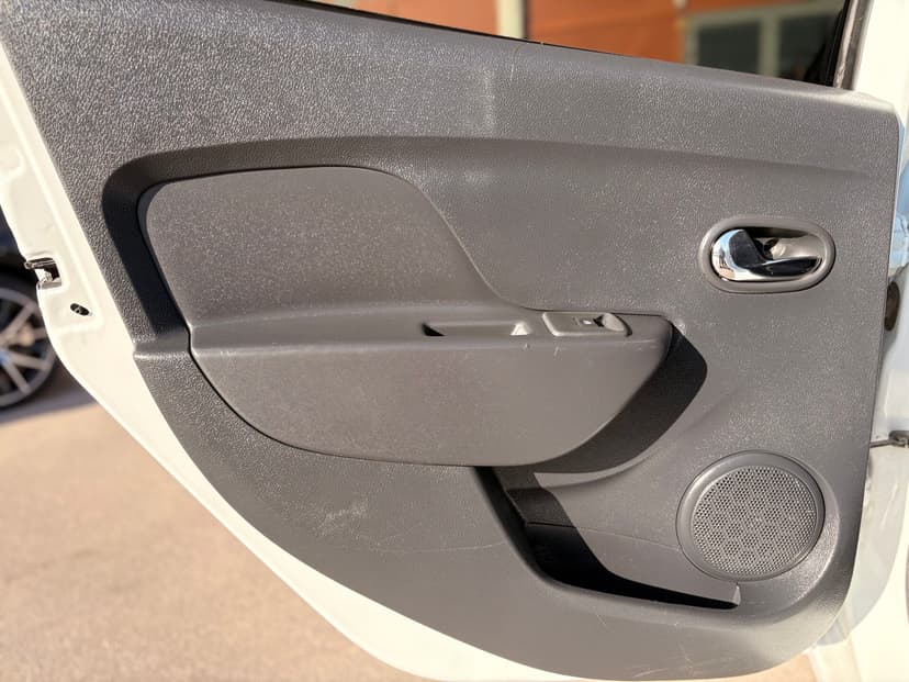 renault-sandero-2016-357-27