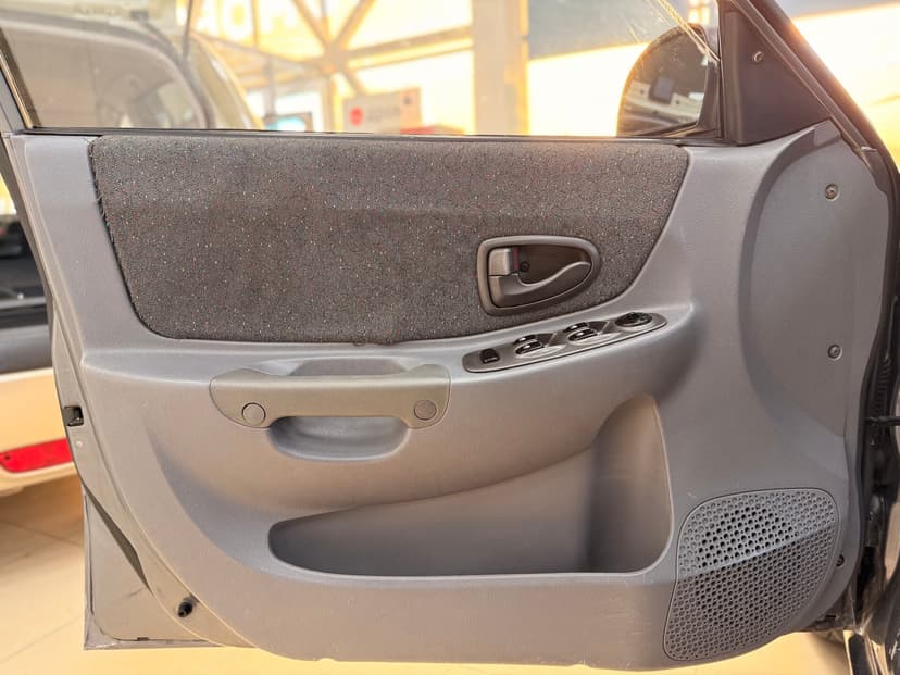 hyundai-accent-2005-686-13