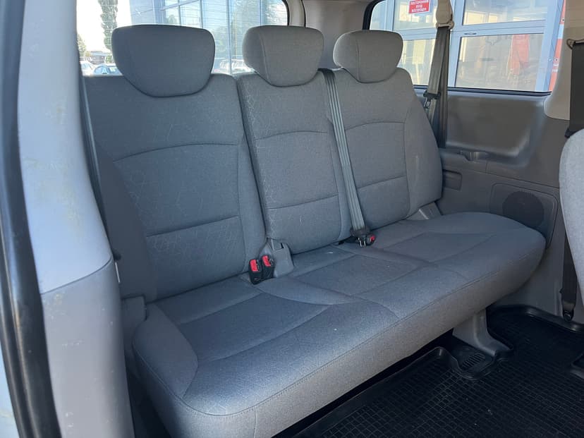 hyundai-h-1-2018-66-25