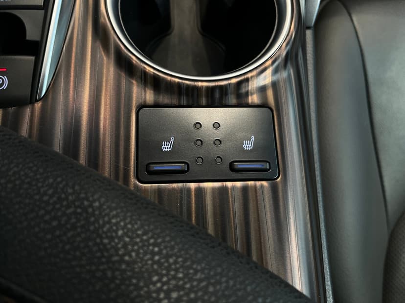 toyota-camry-2019-939-25