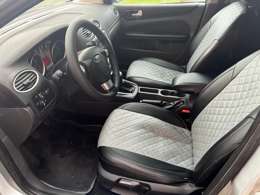 ford-focus-2007-594-14