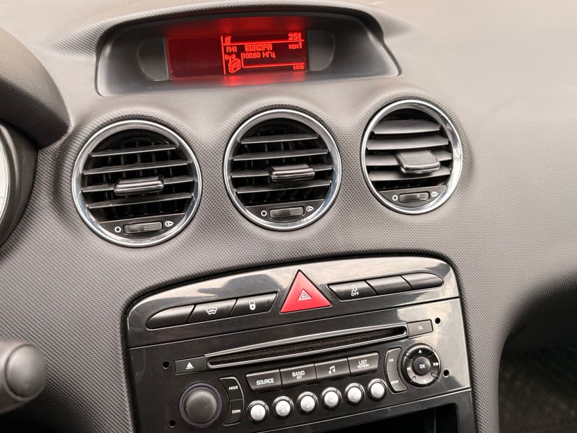 peugeot-408-2012-432-13