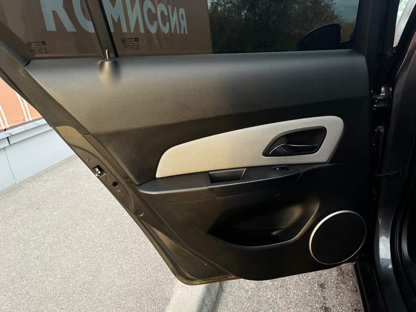 chevrolet-cruze-2011-435-20