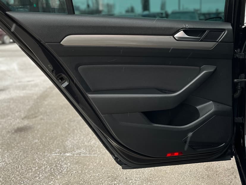 volkswagen-passat-2016-805-26