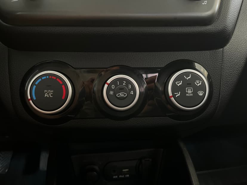KIA Rio с пробегом, 2015 год, Волгоград, 1.6 бензин, Механика - вид 16