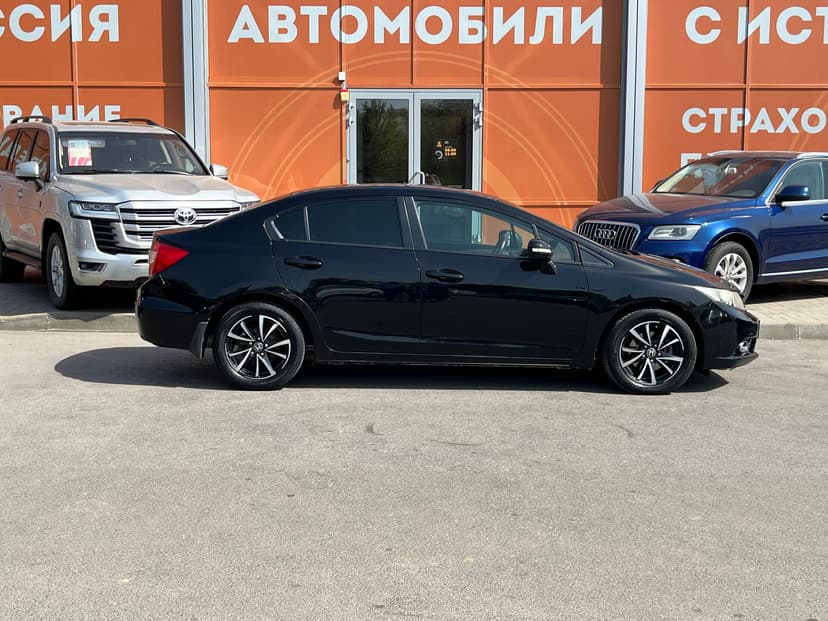 honda-civic-2012-242-3