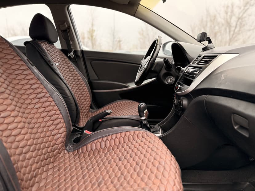 hyundai-solaris-2014-508-16