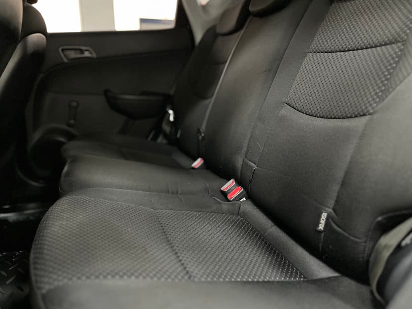 hyundai-i30-2010-859-23