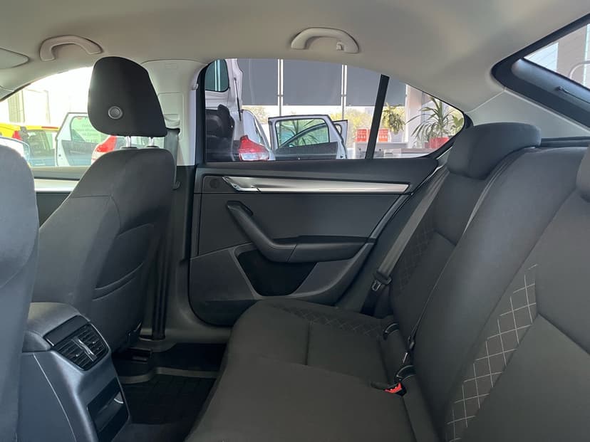 skoda-octavia-2020-154-27