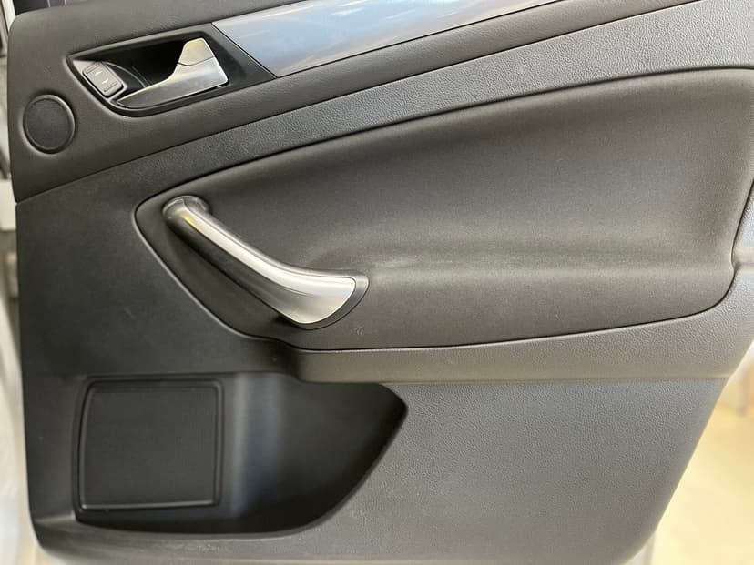 ford-mondeo-2012-1021-27