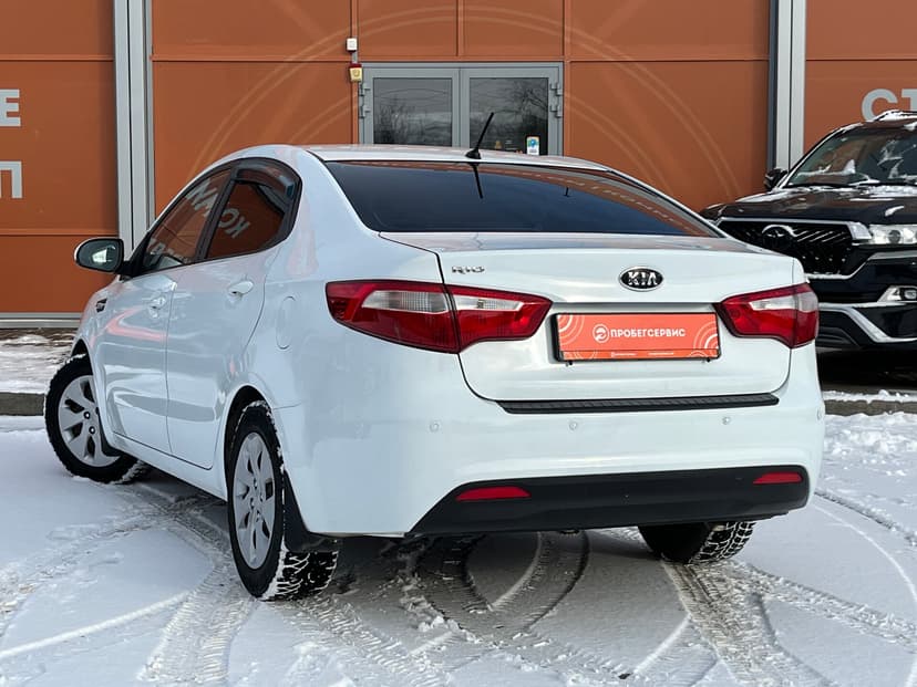 kia-rio-2012-908-6