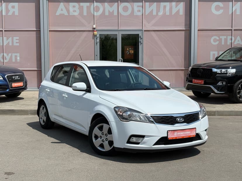 kia-ceed-2011-132-2