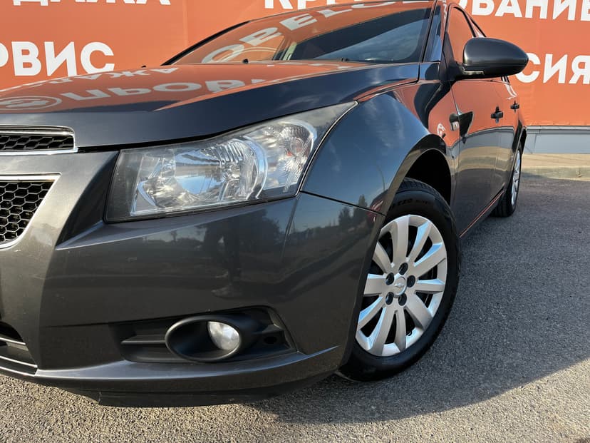 chevrolet-cruze-2011-435-8