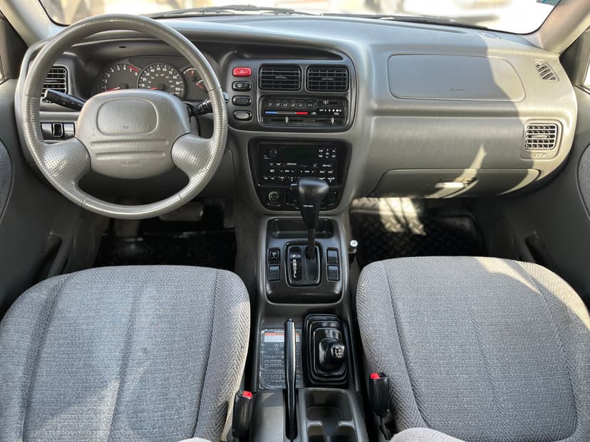 suzuki-grand vitara-2000-850-10