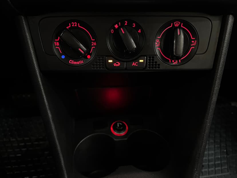 volkswagen-polo-2010-963-13