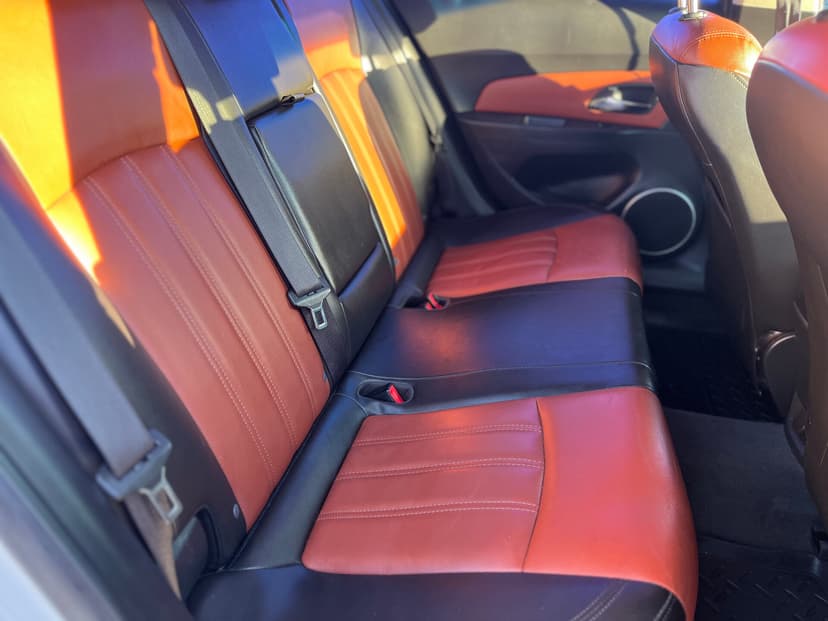 chevrolet-cruze-2012-1069-23