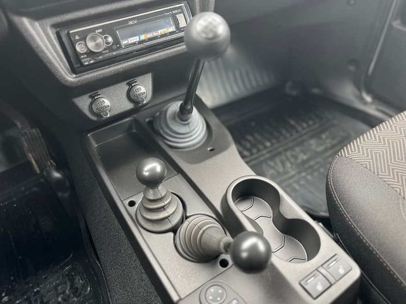 ваз (lada)-niva legend-2023-558-15