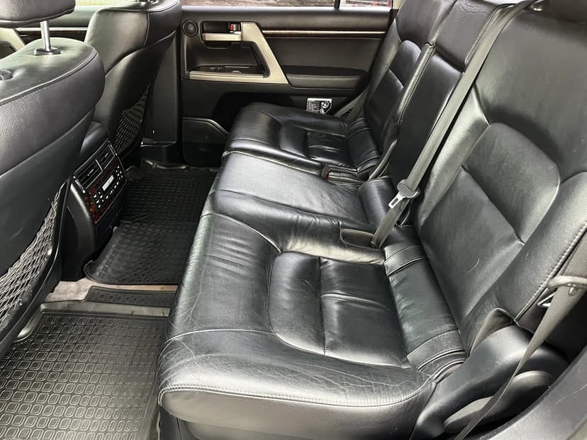 toyota-land cruiser-2011-771-22