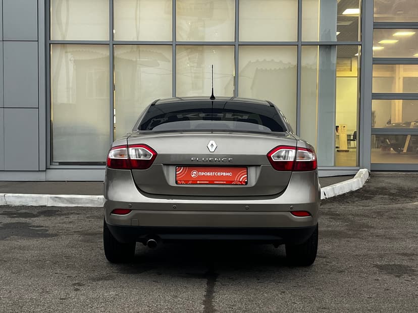 renault-fluence-2011-982-5