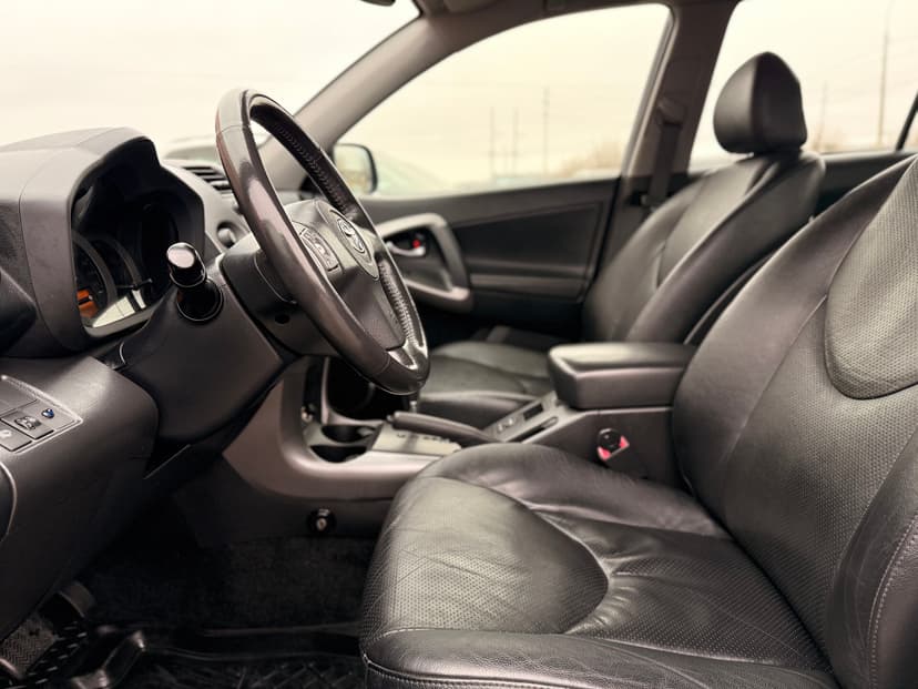 toyota-rav4-2006-867-23