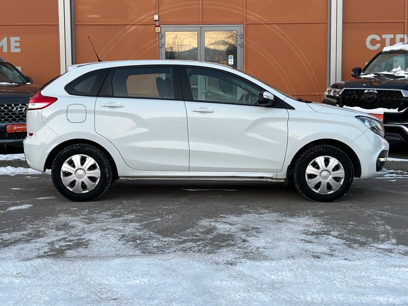 ваз (lada)-xray-2019-1050-3