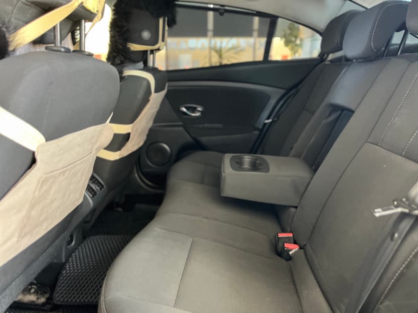 renault-fluence-2012-1398-20