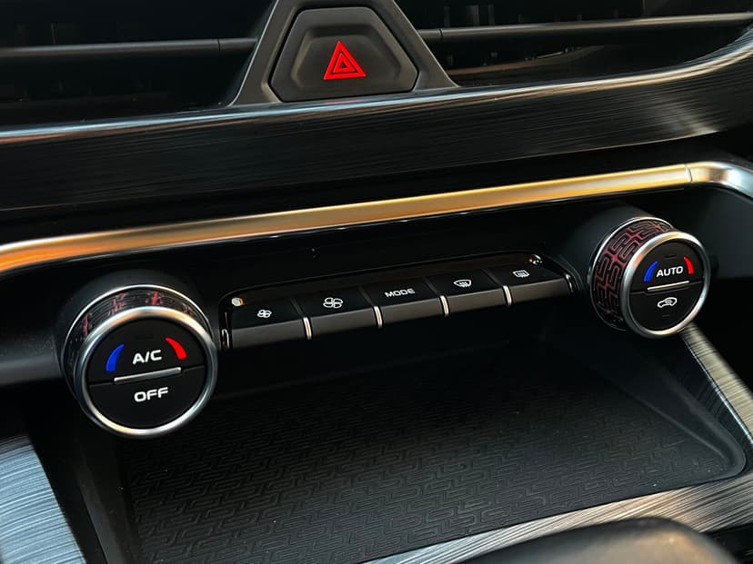 geely-tugella-2022-887-20