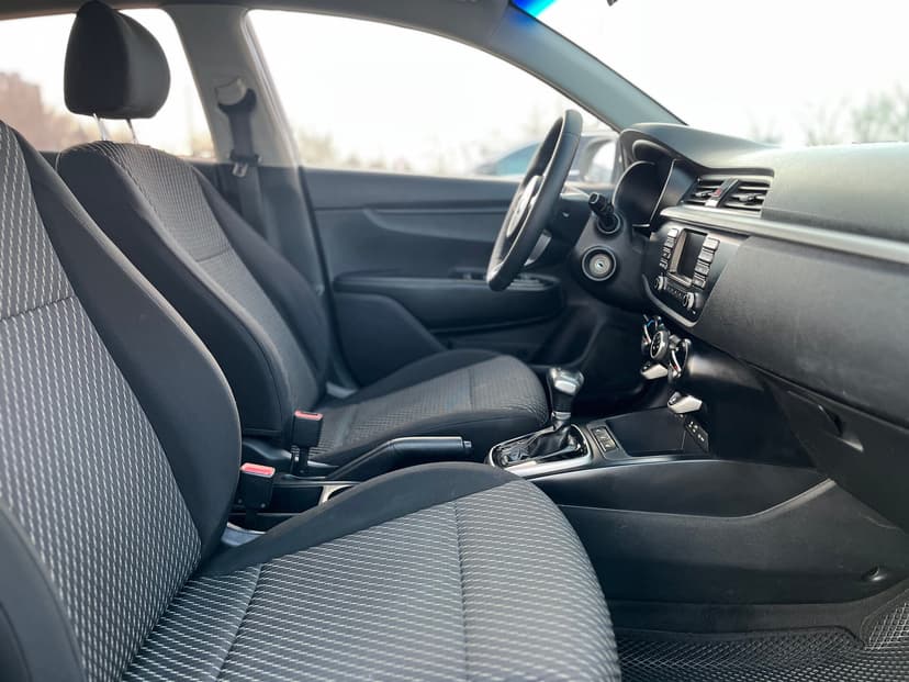 kia-rio x-line-2018-954-21