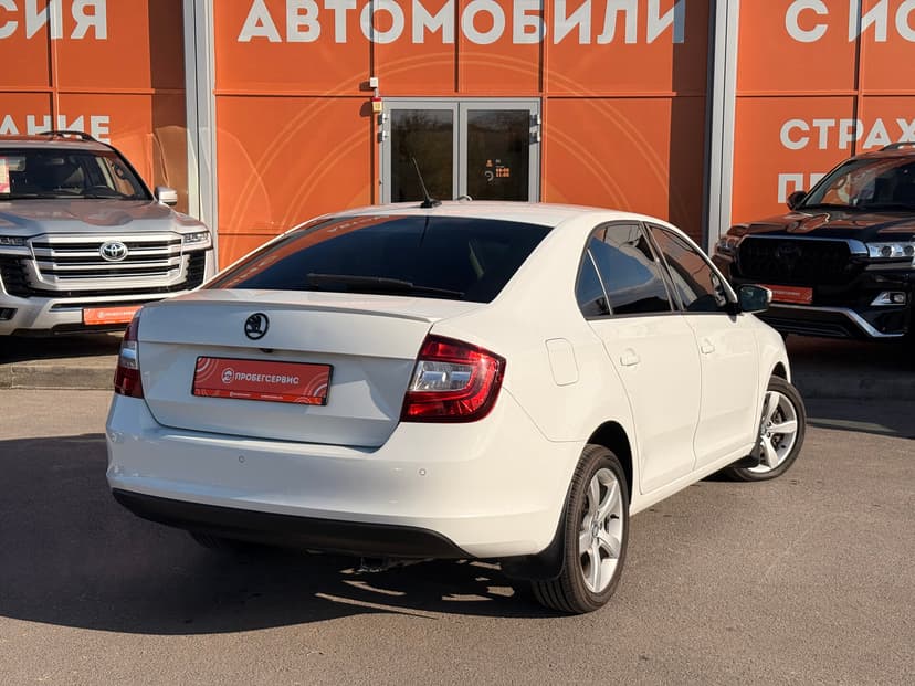 skoda-rapid-2017-522-4