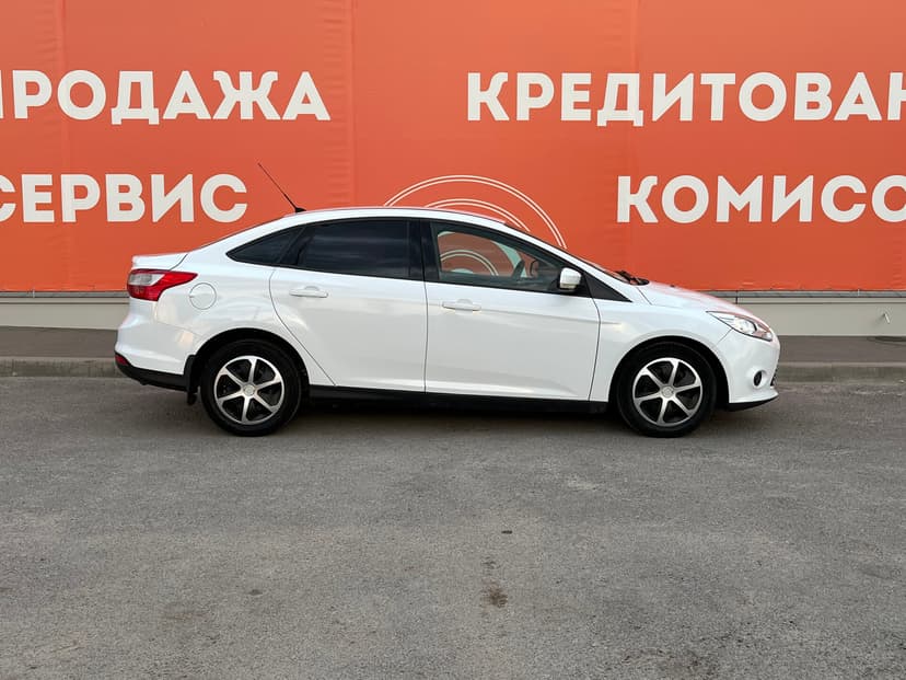 ford-focus-2012-25-3