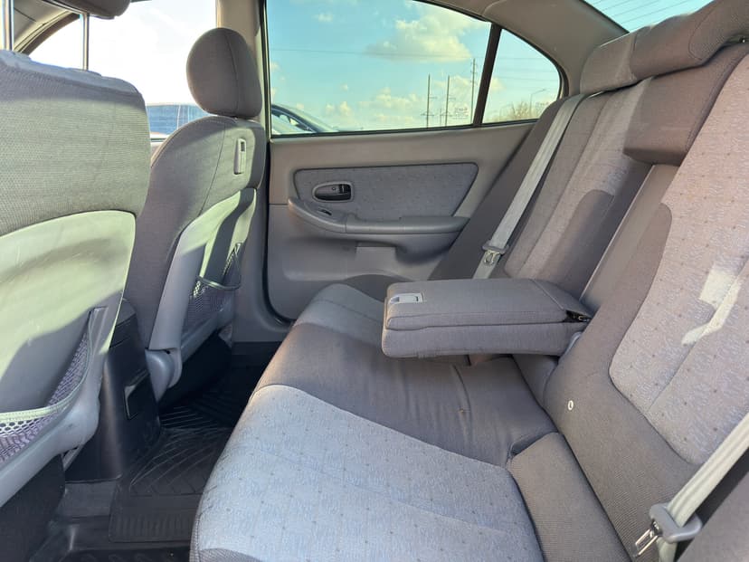 hyundai-elantra-2004-607-20