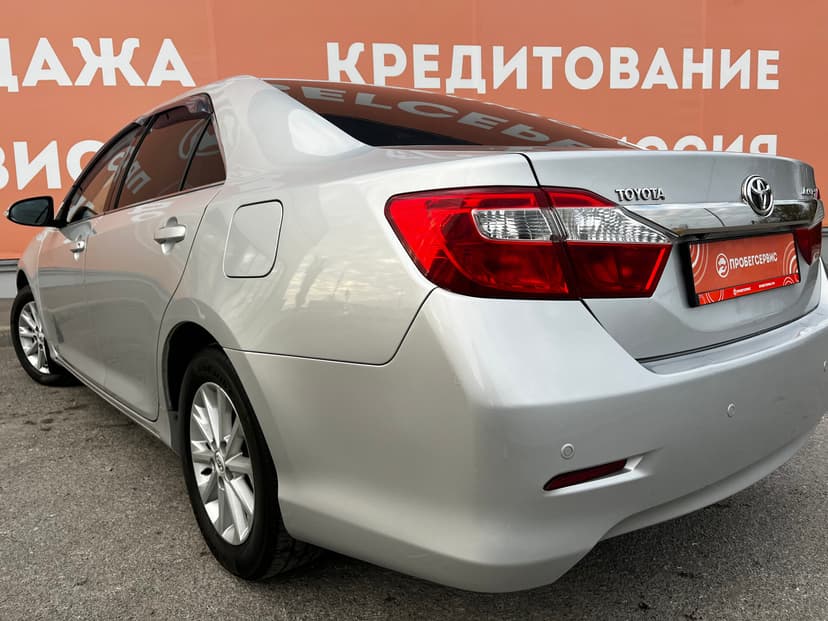toyota-camry-2012-626-9