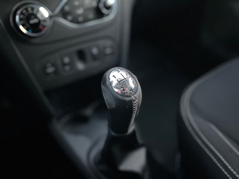 renault-sandero-2016-943-14