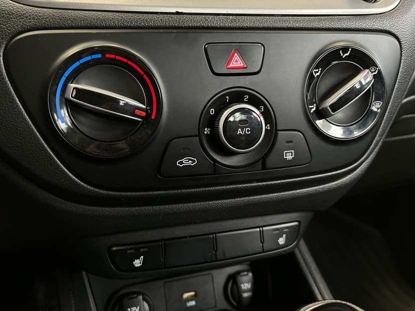 hyundai-solaris-2021-987-17