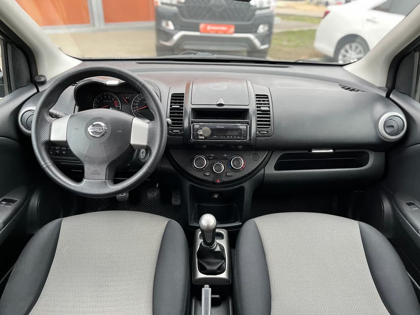 nissan-note-2011-734-10