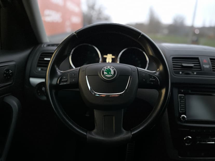 skoda-yeti-2012-682-14