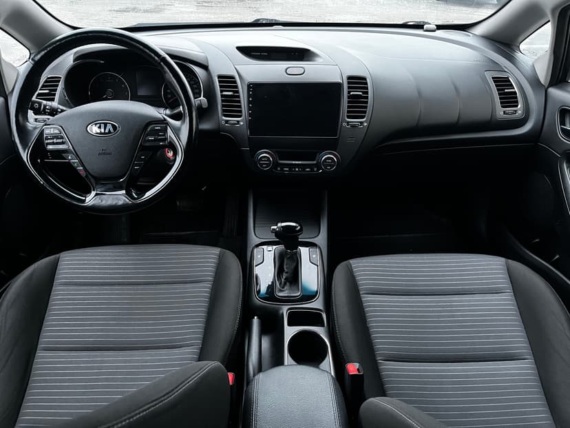 kia-cerato-2017-60-11